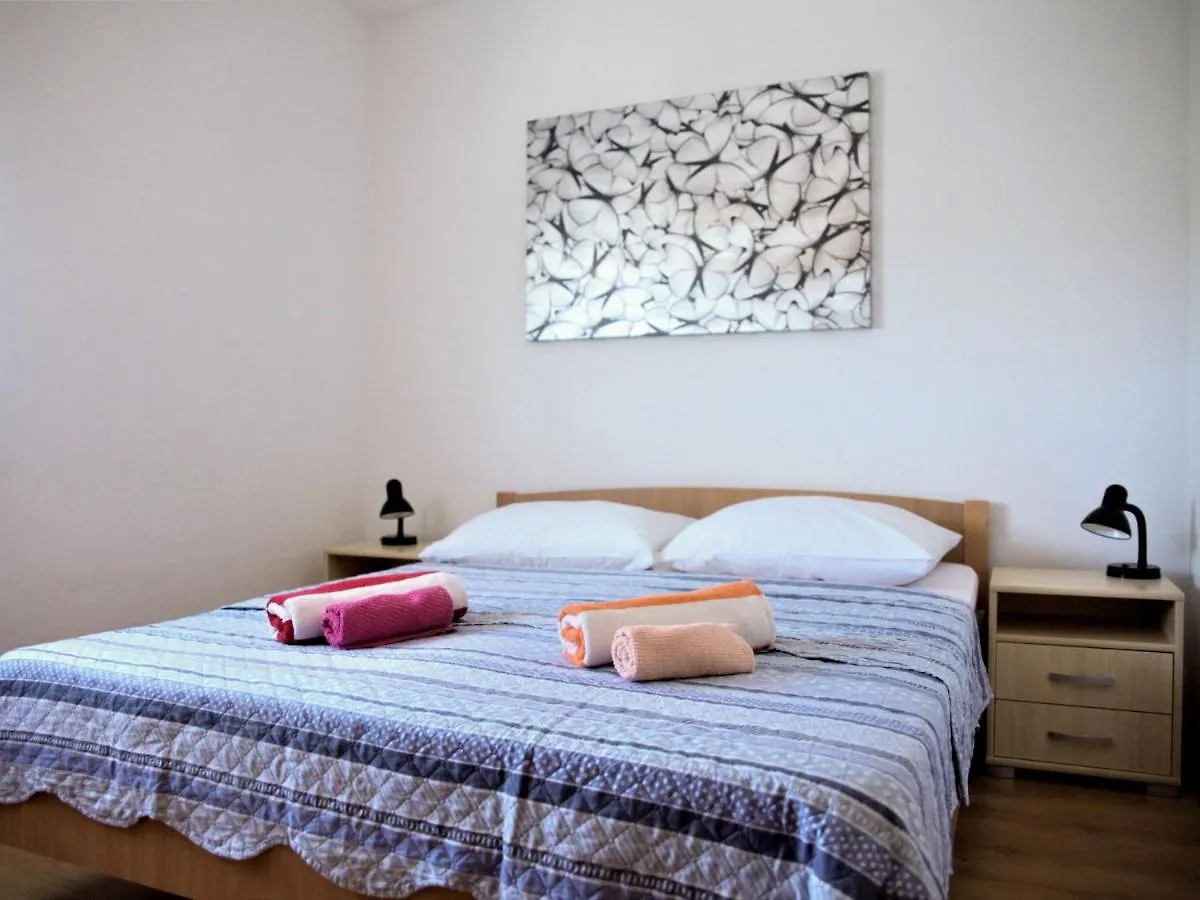 Apartment Tatjana-1 Ugljan Croatia